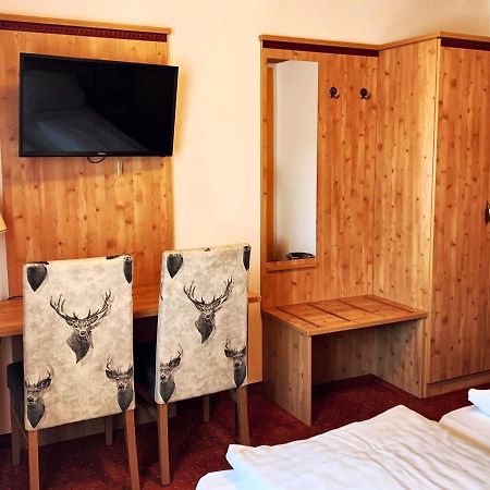 Hotel Paintner Germering Esterno foto